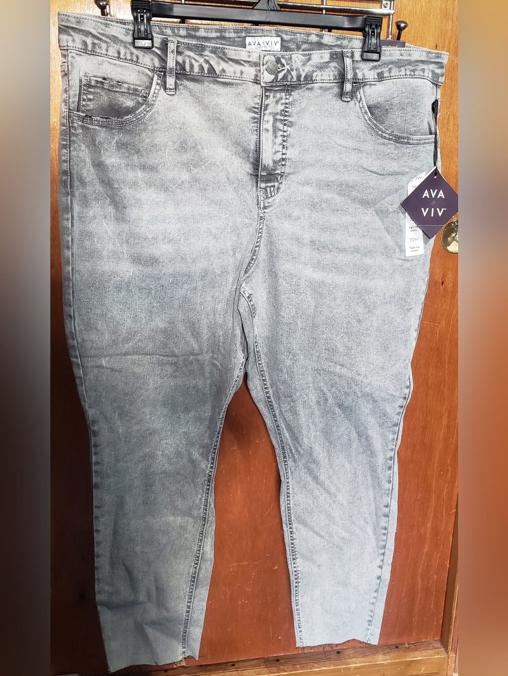Ava & Viv Women's High Rise Skinny Jeans in Light Gray Wash